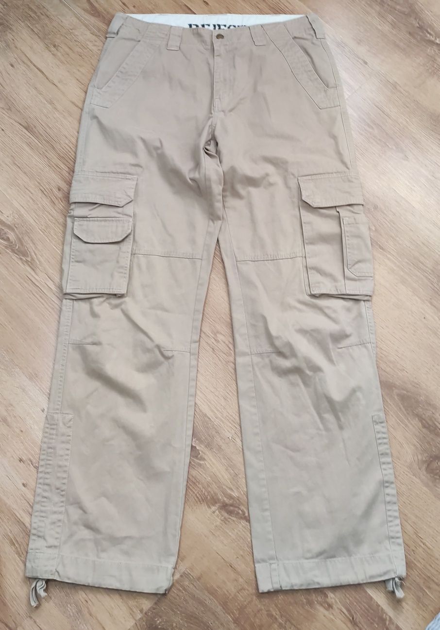 Pantaloni Army cargo mărimea L persoană mai înaltă