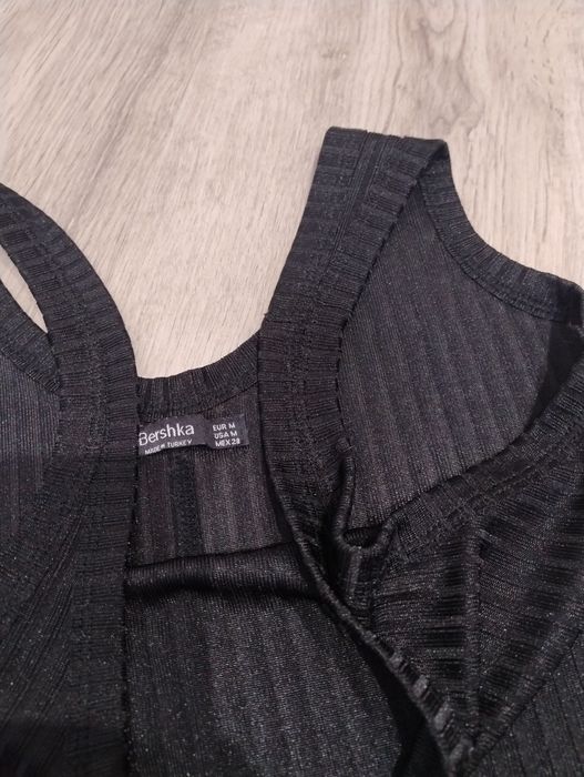 Set topuri/tricouri Zara/Bershka masura M/L