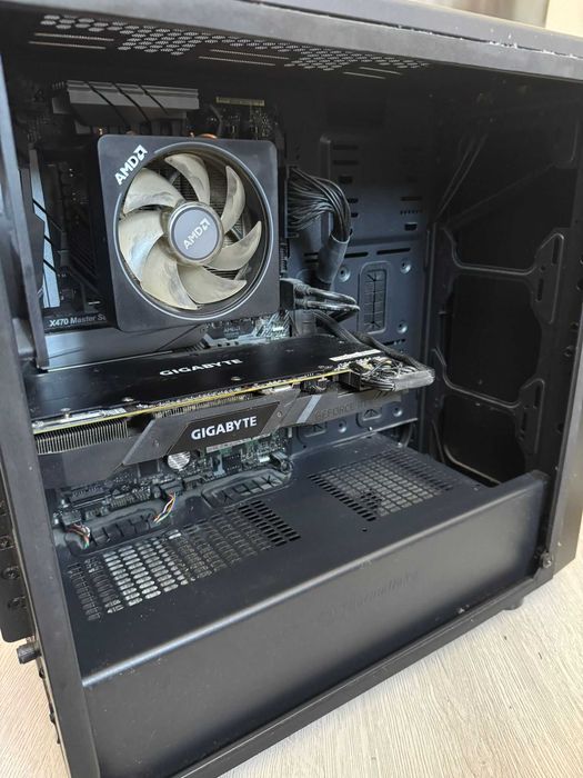 PC Ryzen 7 2700X + RTX 2070 + 16GB RAM | SSD (500gb) + HDD (2 tb)