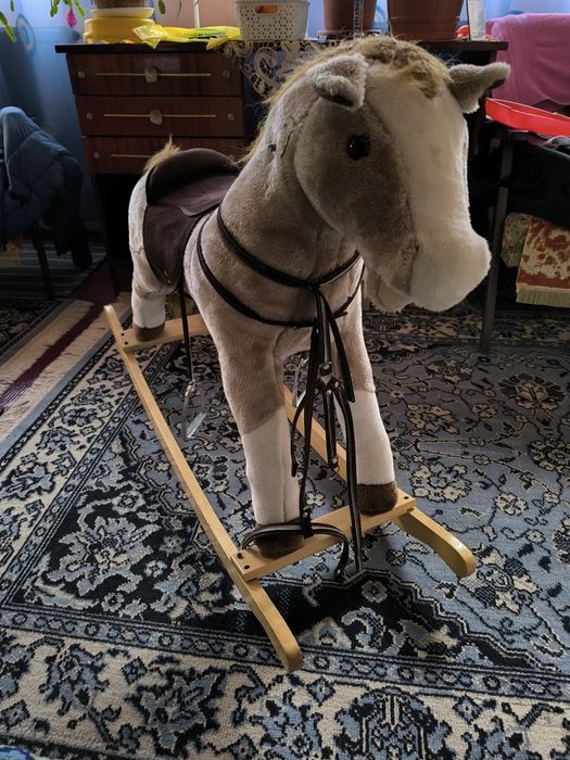 Vând Căluț Marca Bino,tip balansoar,cu sunete.