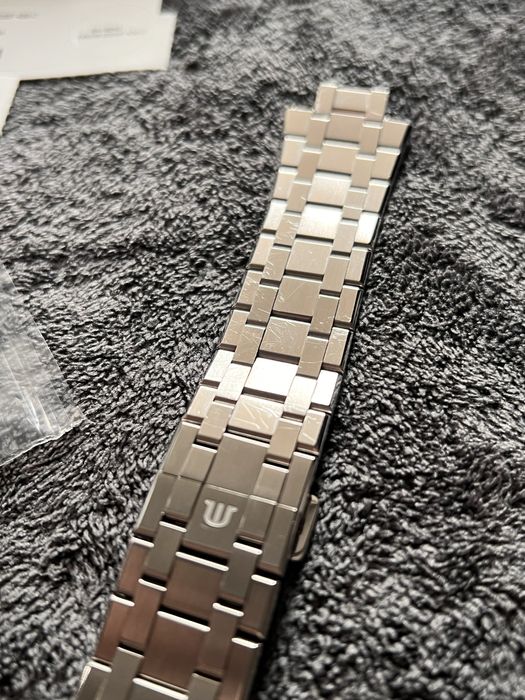 Мъжки часовник Maurice Lacroix Aikon 42mm