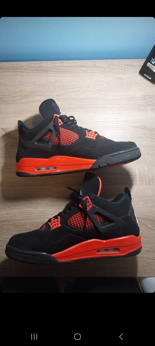 Vand jordan 4 retro red thunder