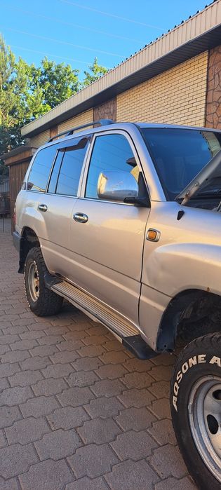 Toyota LandCruiser  105 k2 по запчастям