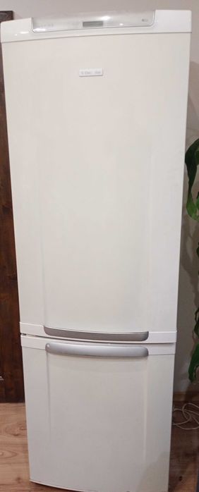 Хладилник Електролукс на части