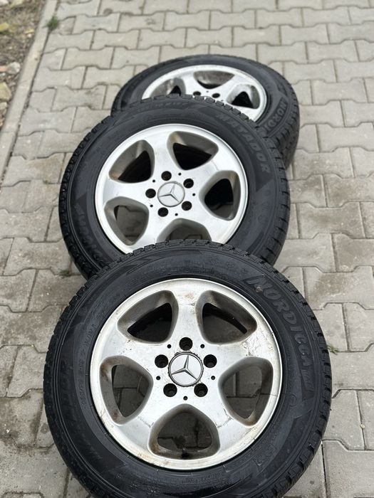 Jante + caucucuri Aproape noi C URI