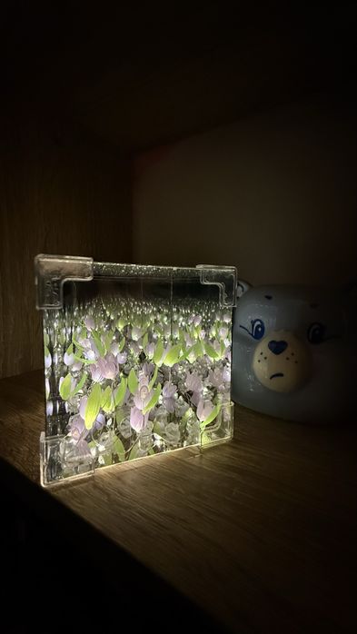 Нощна лампа с лалета