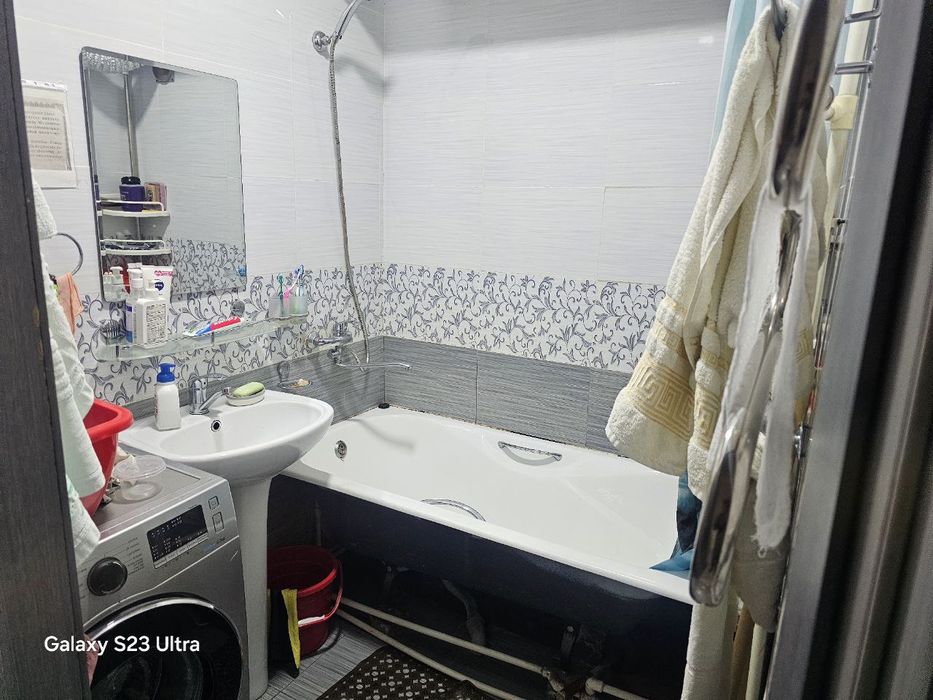 Срочно! Квартира на Ц5-На небе 3/1/4 общ пл  70м с обстановкой