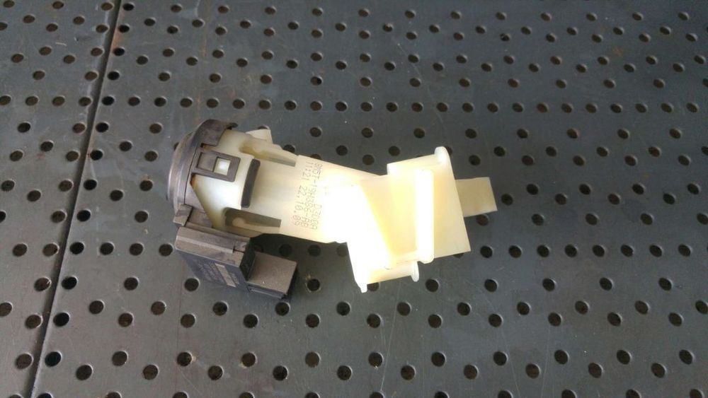 Cititor cheie ford kuga 1 8m5t19h386ab