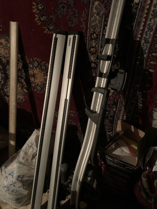 Автомабильный крепеж на крышу