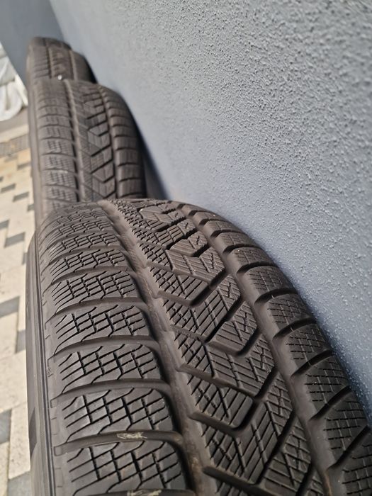 Mercedes Benz GLC X253 W253 SUV cauciucuri iarna Pirelli jante 17