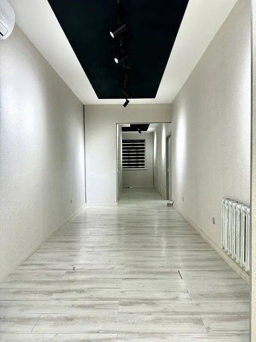 Учтепа ор округ Аль Хоразми 75м²1этаж 4кабинета в доль дороги
