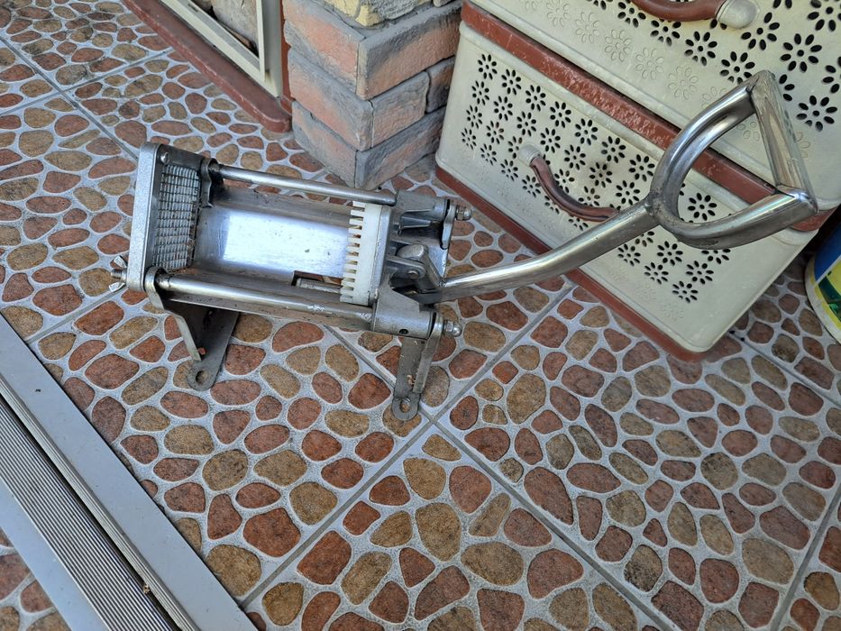 Продам кухонную утварь