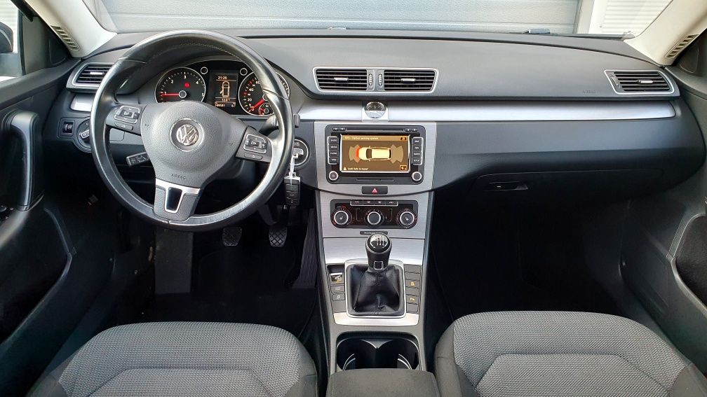 Volkswagen Passat B7 2013 2.0 TDI 140 CP Xenon Led Euro 5 Comfortline