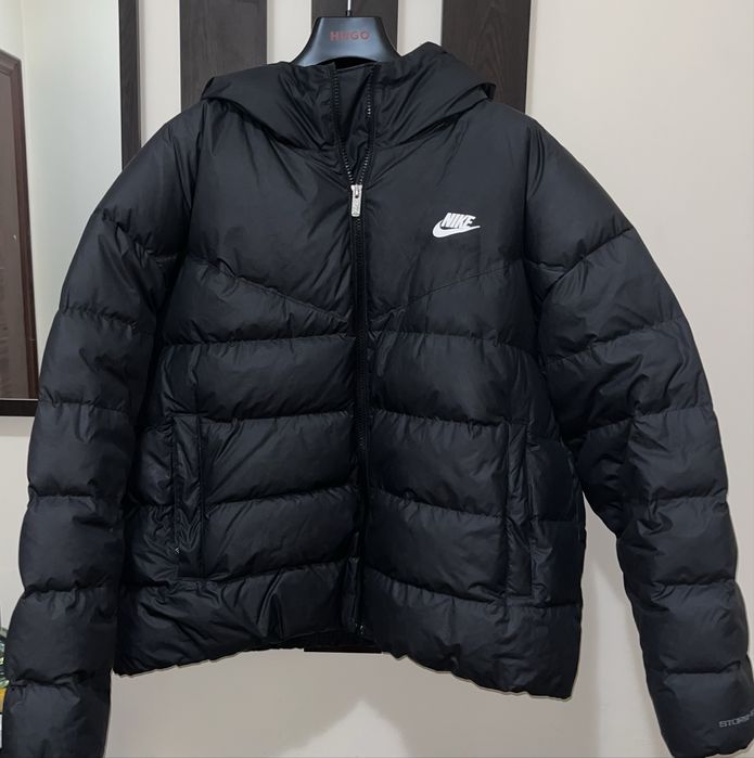 Черно яке nike използвано