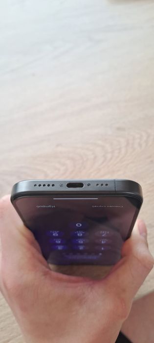 iPhone 15 pro 128gb