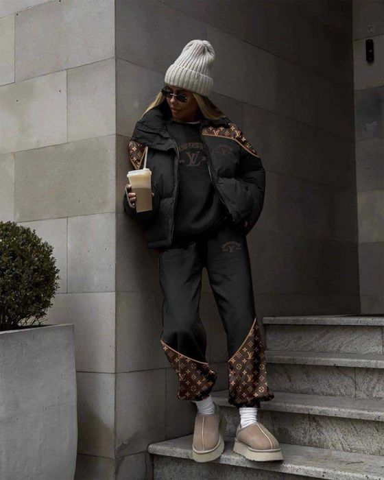 Vand set format din 3 piese