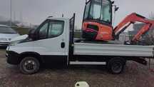 Miniexcavator de inchiriat