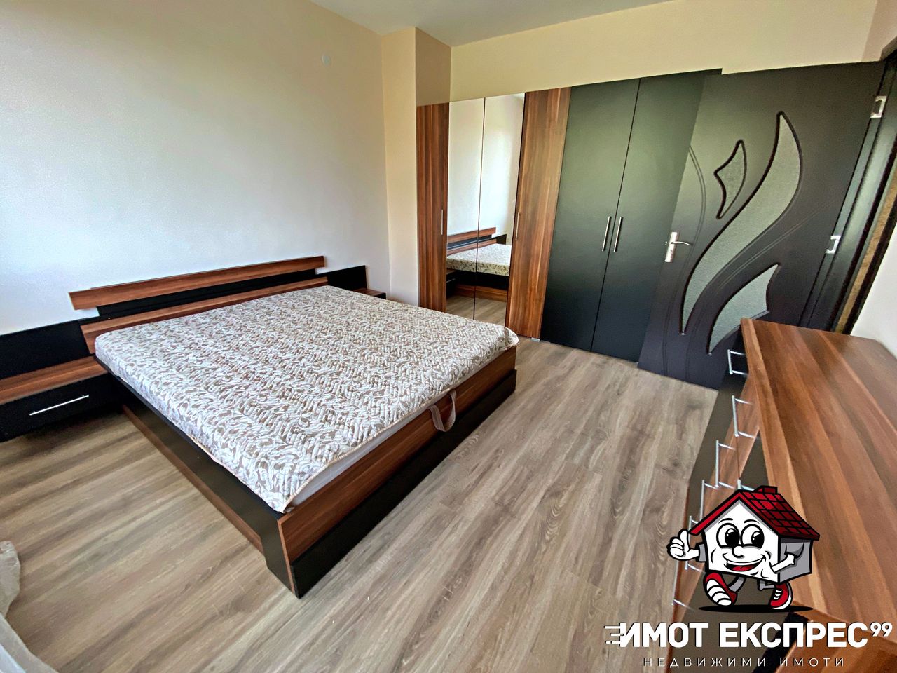 Продава се Двустаен апартамент в Асеновград - 70 кв.м за 6 €/кв.м - Снимка #11