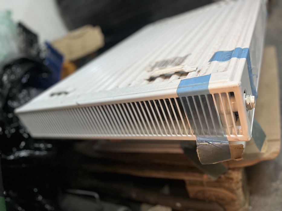 Vând calorifere noi