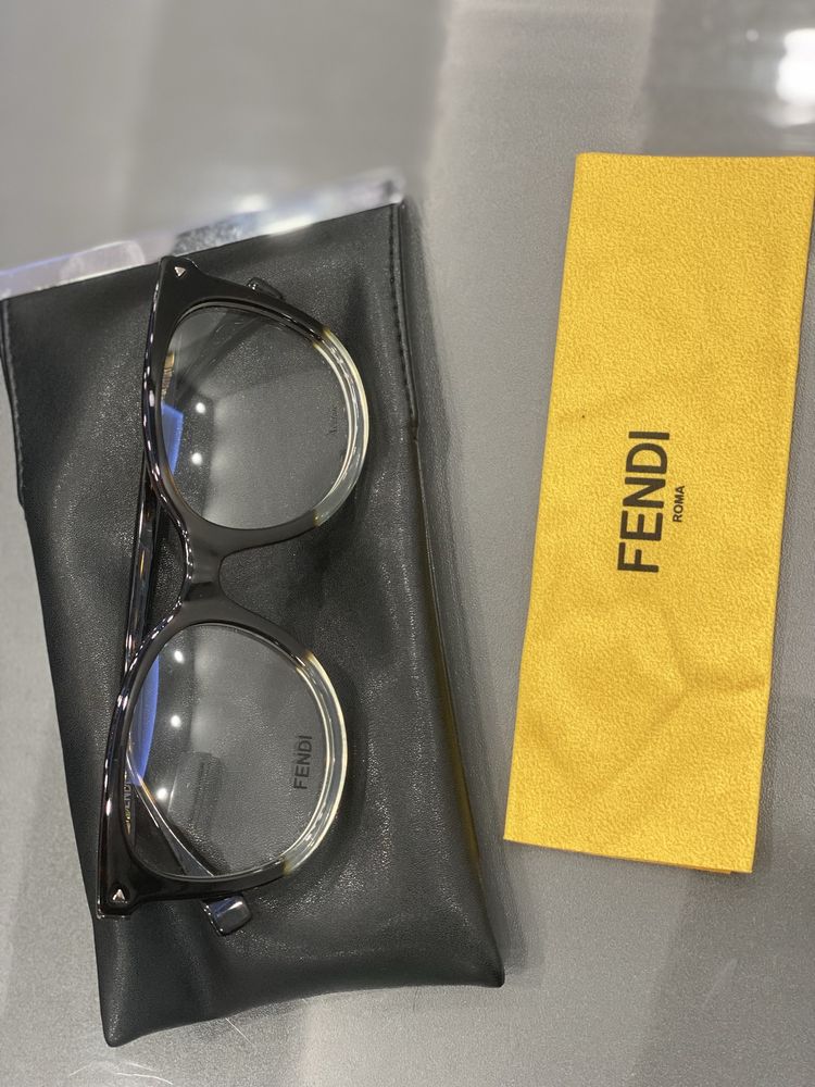 Диоптрични очила FENDI - дамски