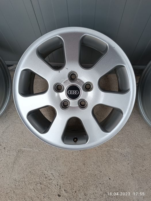 16/5/112-АУДИ А 3-8 V,8 Y нов внос перфектни