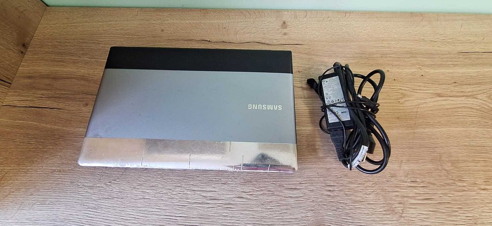 Laptop Samsung Intel Celeron B830 1.80GHz 15.6” 8GB RAM preț mic