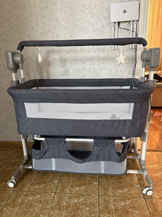 Продам детскую кровать люльку