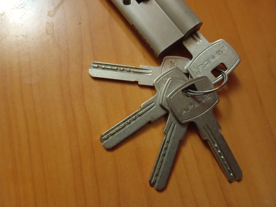 APECS замок (цилиндр) с ключами