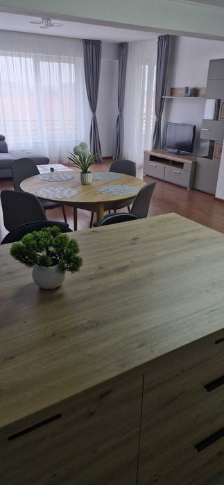 Inchiriez apartament 2 camere Luceafarul 70 mp