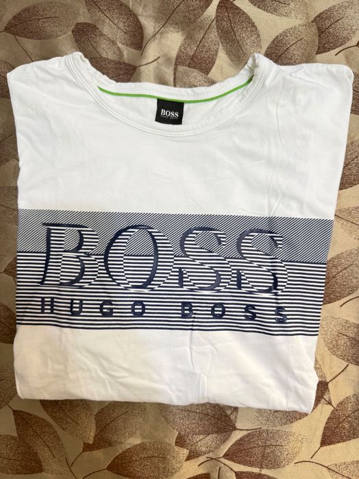 Мъжка тениска HUGO BOSS - 3XL размер