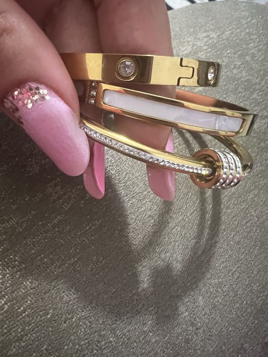 Set brățări predare personală București