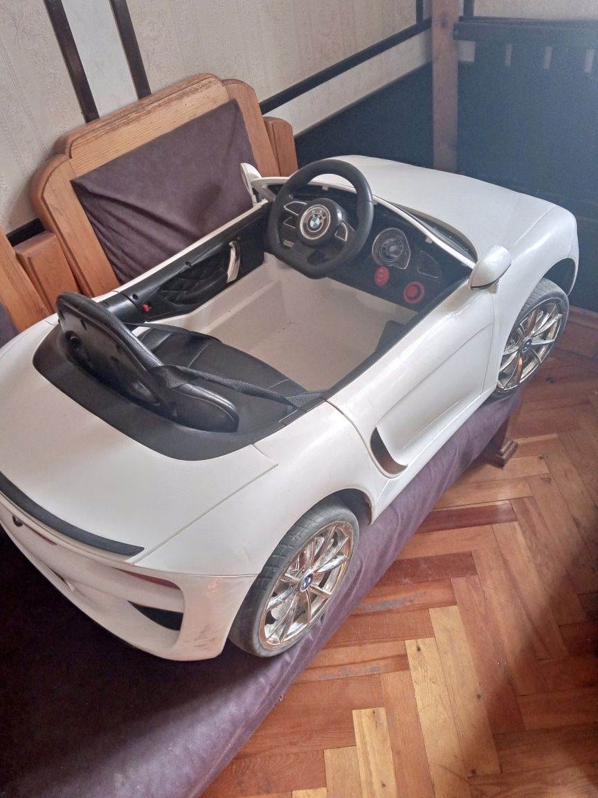 Продается детский автомобиль