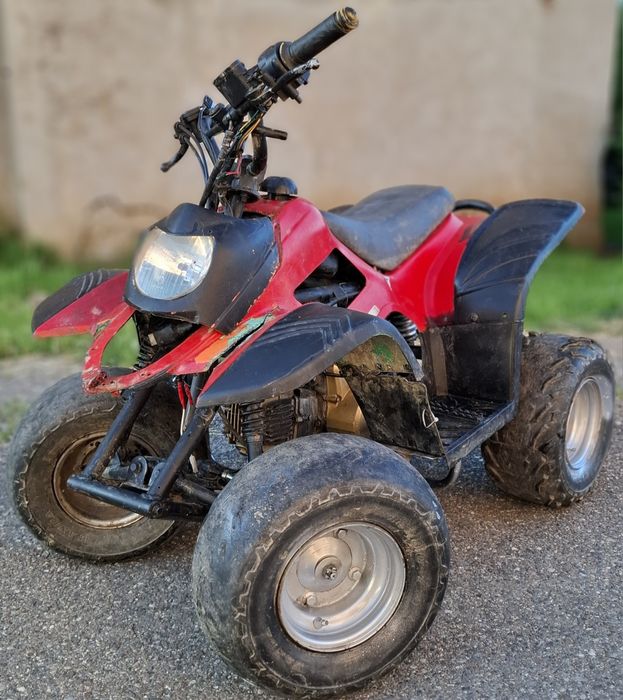 Vând sau schimb atv 125cc