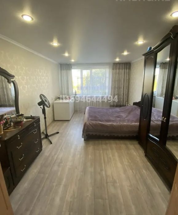 Продам спальный гарнитур