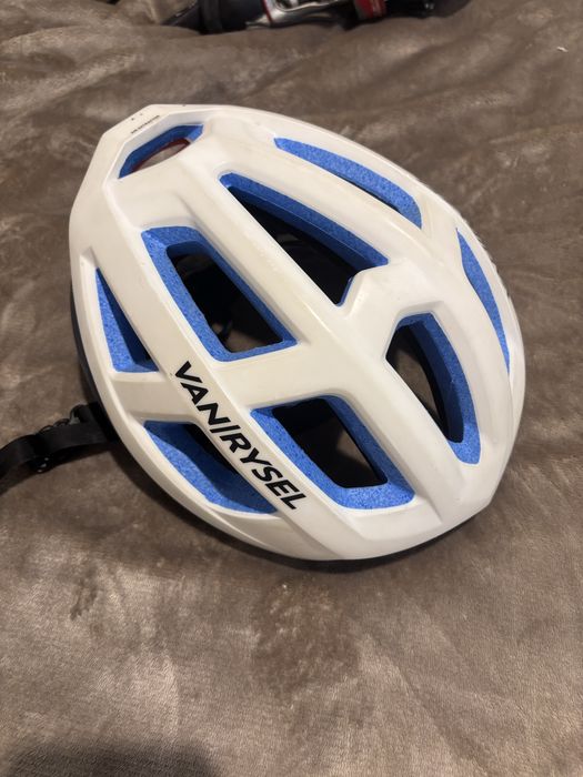Vând Cască Bicicleta Van Rysel