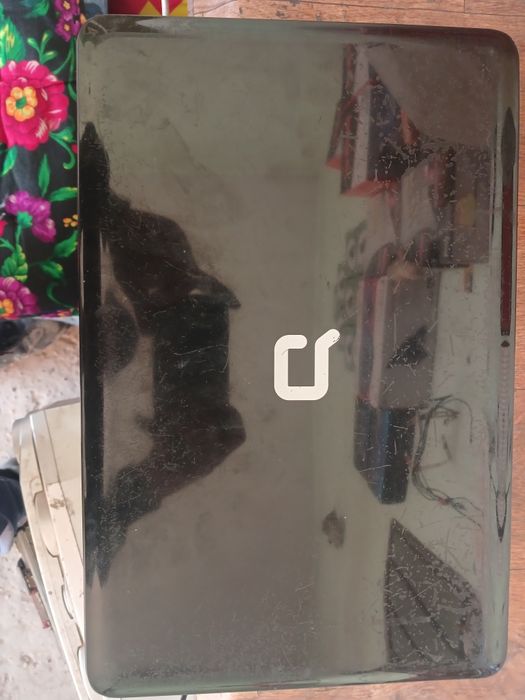 Noutbuk 500 gb Hp Compaq holati yaxshi