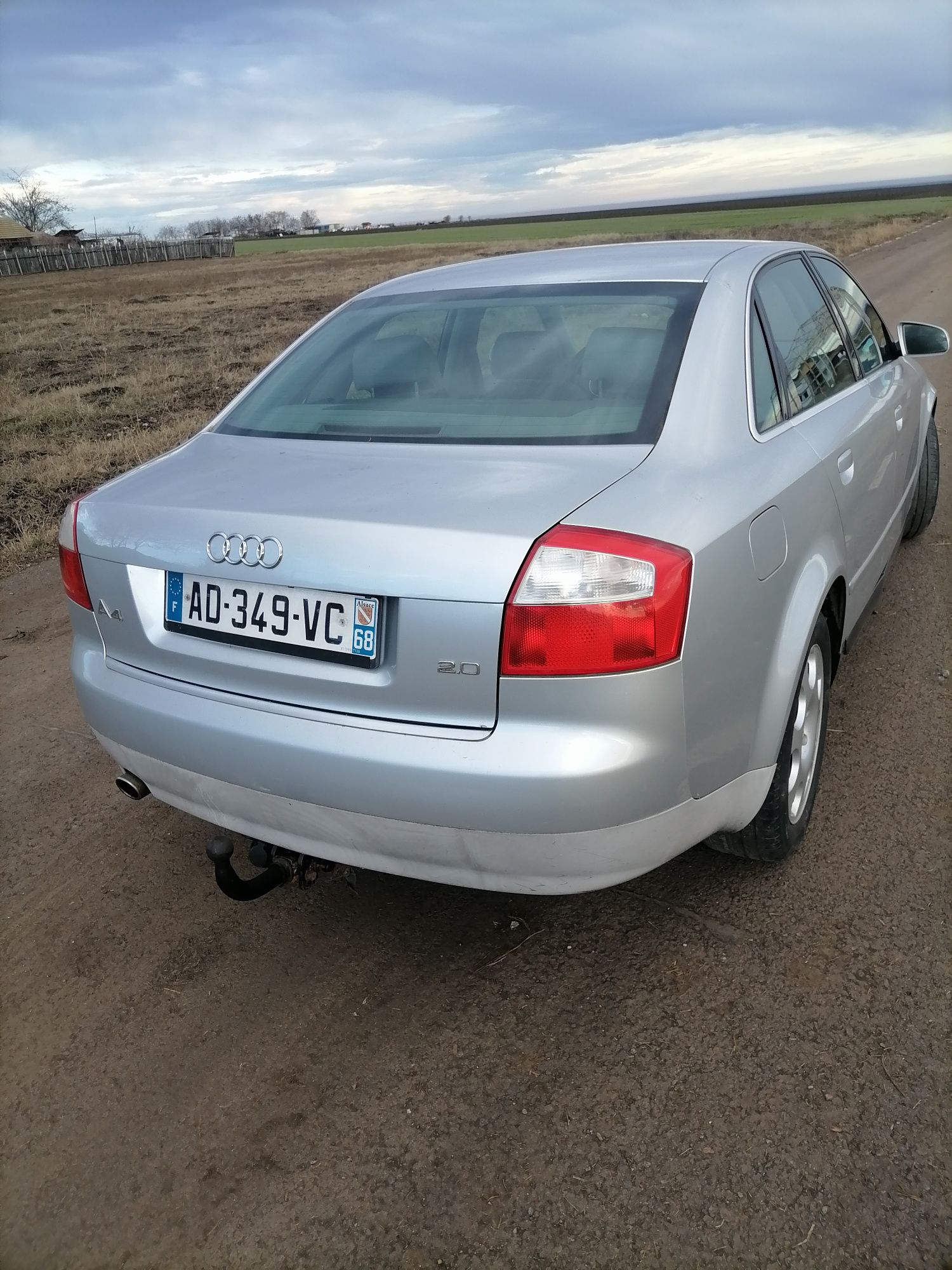 Dezmembrez Audi A4 b6 2.0 ALT Benzina 130 cp