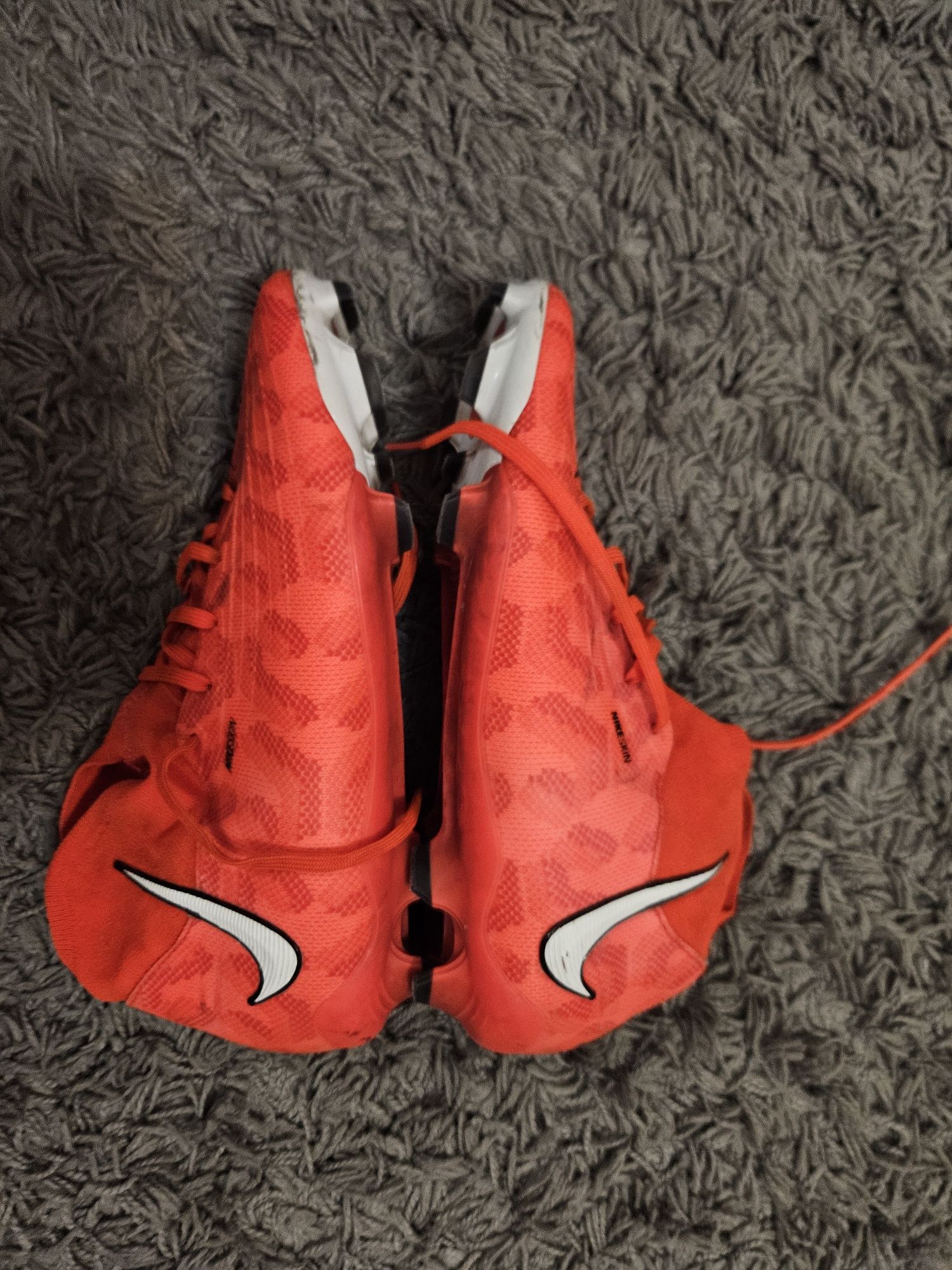 Футболни бутонки Nike Phantom Luna