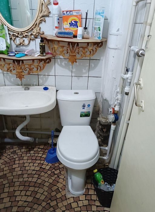 Юнусабад 4, 1/3/4 КиРпИч Балкон 6 на 2 Средний Ремонт