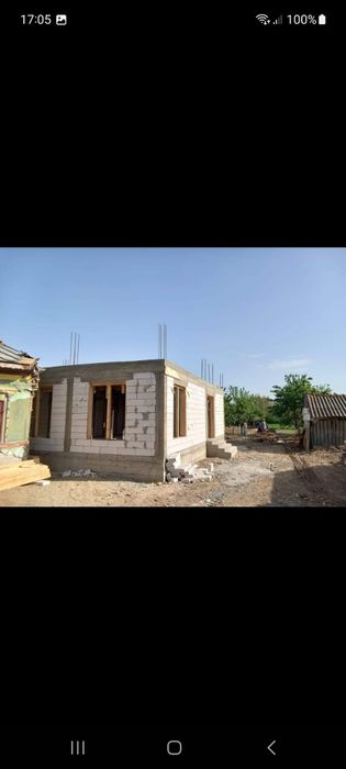 Meseriaș execut lucrari