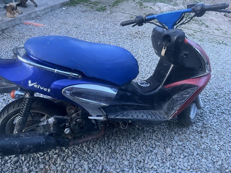 SCHIMB CU UN ATV 125 , scuter bentley 125cc 4 t racire pe apa