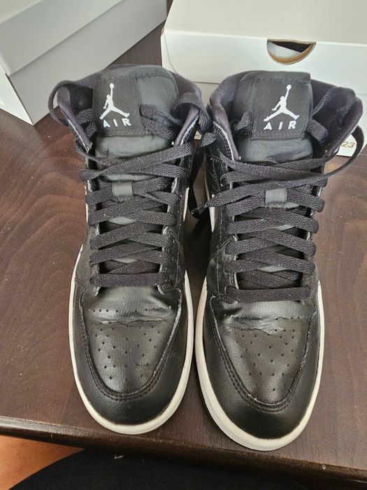 Маратонки nike air jordan 1 mid 40.5 номер