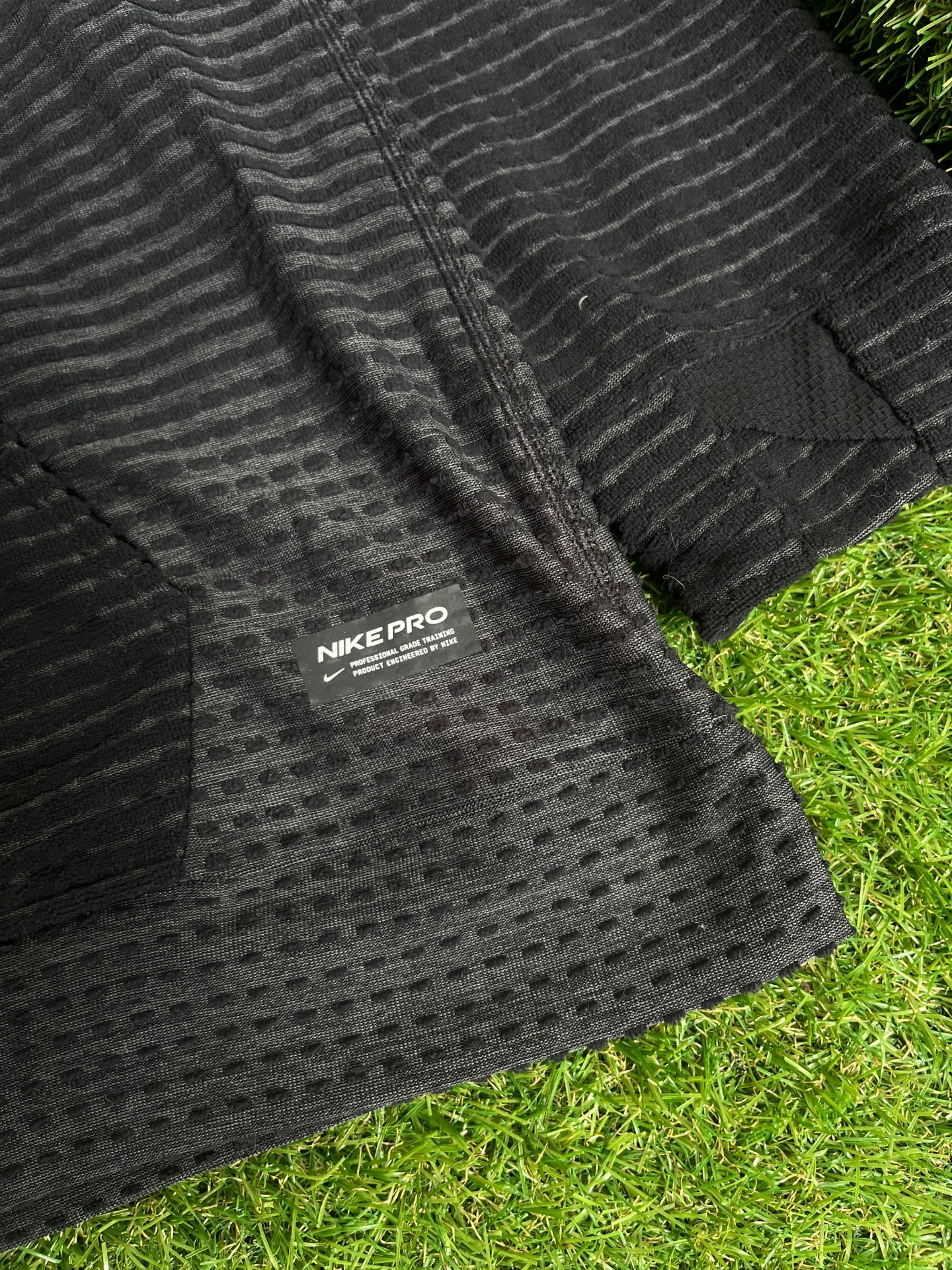 Мъжко горнище : NIKE PRO DRI-FIT NPC М