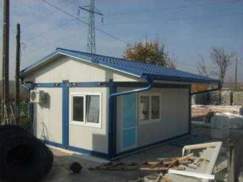 Casa, garaje auto pe structura metalica si panou sandwich termoizolant