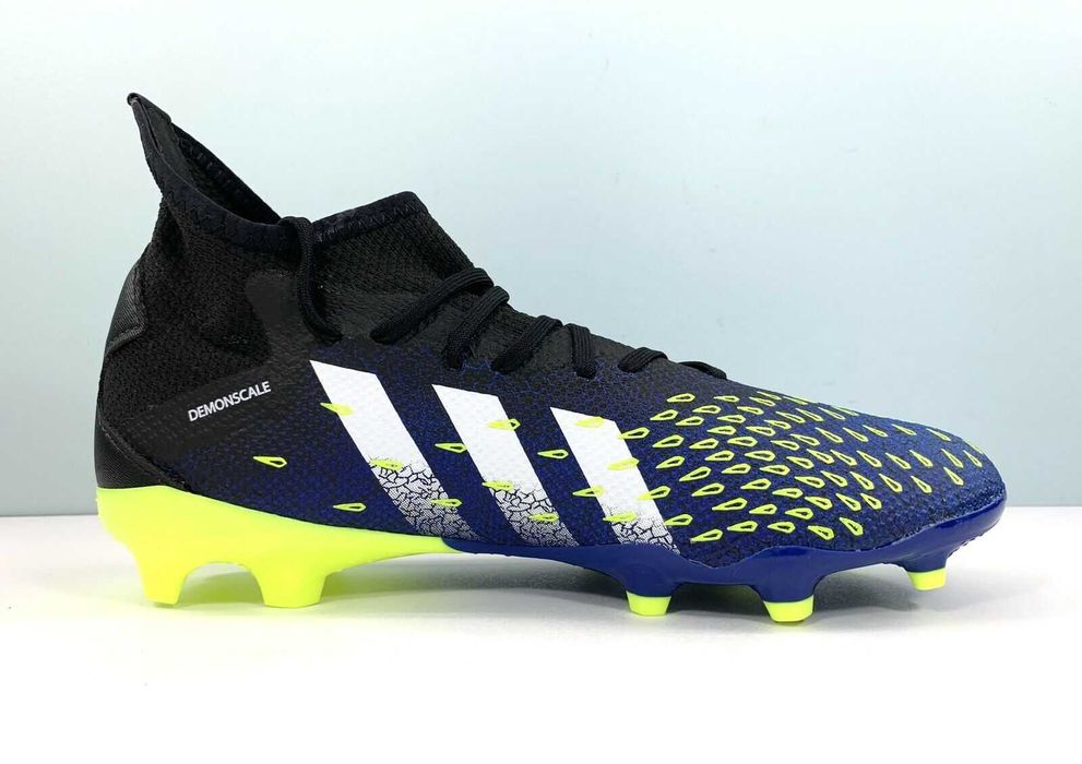 Оригинални спортни обувки *ADIDAS PREDATOR FREAK 3 FG * 45 1/3 -46 2/3