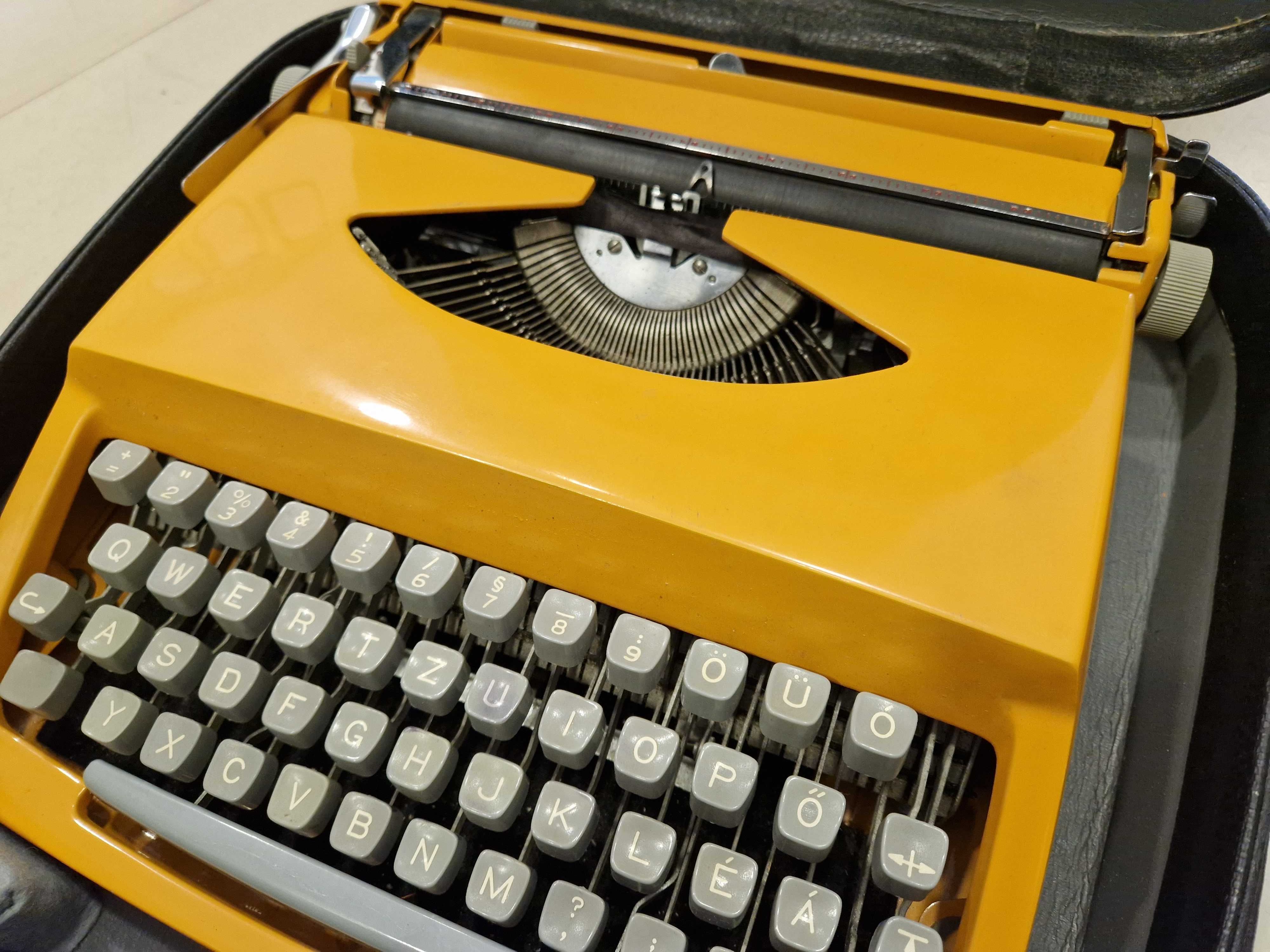 Пишеща машина / пишещи машини