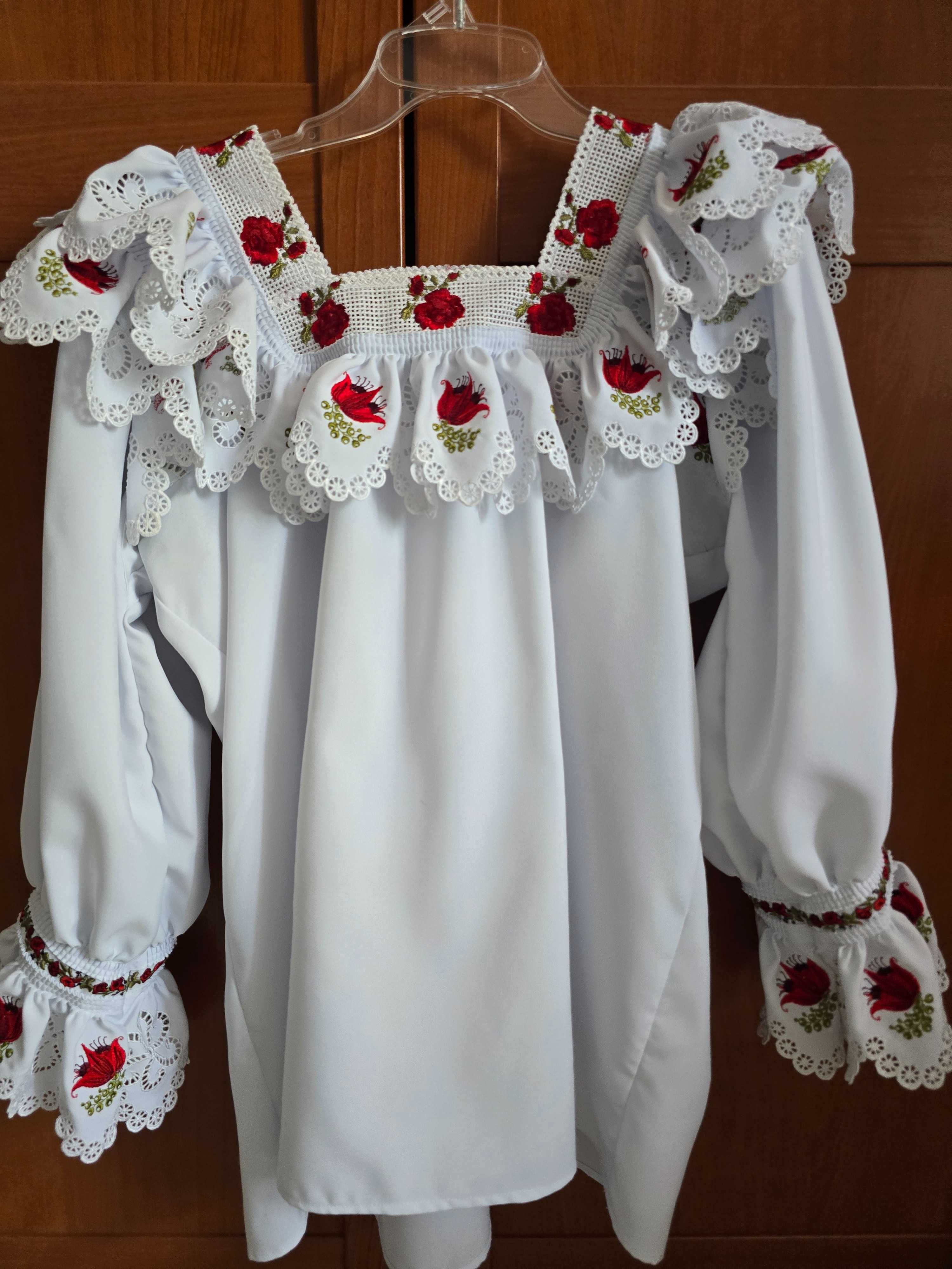 Costum traditional Maramures