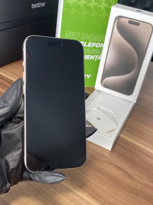 iPhone 15 Pro • 128 GB • Natural Titanium
