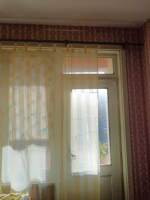 Двуетажна къща полуобзаведена гр. Тополовград обл. Хасково