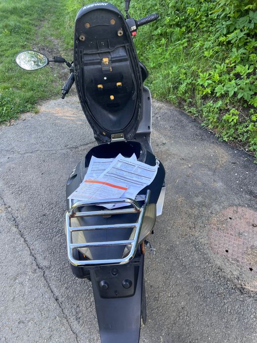 Vând scuter ARN 125cc